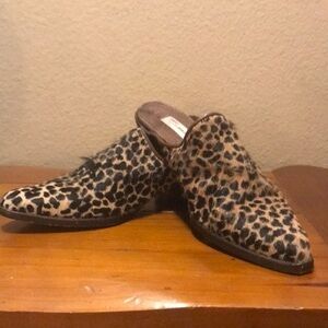 Rare 🤠 Guess? by Georges Marciano Vintage Cheetah Western Boot Style Mules 🤠